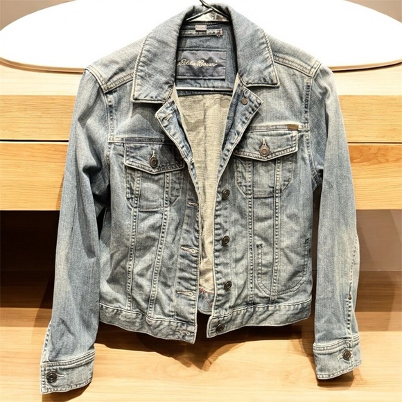 Eddie bauer denim jacket like new no callouts collard button up light wash - Picture 1 of 5
